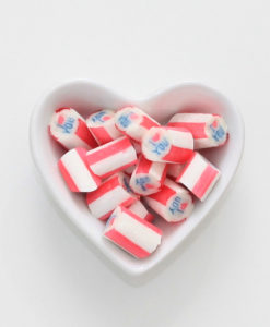 I love you-Bonbons von Sweet Poppet in Herzschale