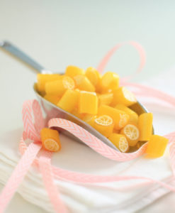 Sweet Poppet Bonbon-Schaufel mit Zitronen-Bonbons